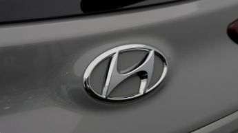 Hyundai KONA PREMIUM