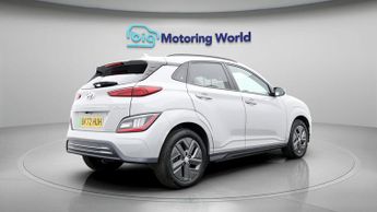 Hyundai KONA PREMIUM