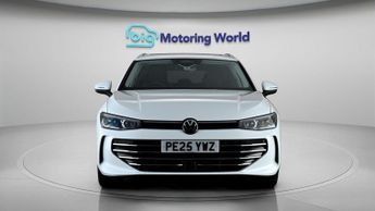 Volkswagen Passat ELEGANCE DSG