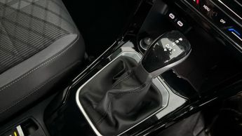 Volkswagen T-Roc R-LINE TSI DSG