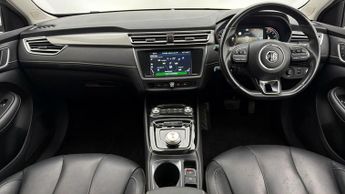 MG MG5 EXCLUSIVE