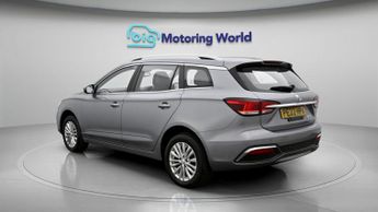 MG MG5 EXCLUSIVE