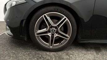 Mercedes-Benz A Class A 180 AMG LINE EXECUTIVE