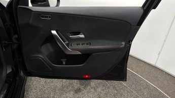 Mercedes-Benz A Class A 180 AMG LINE EXECUTIVE