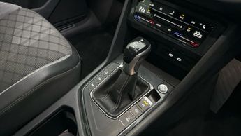 Volkswagen Tiguan R-LINE TSI DSG