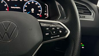 Volkswagen Tiguan R-LINE TSI DSG
