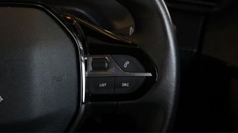 Peugeot E-2008 ACTIVE PREMIUM