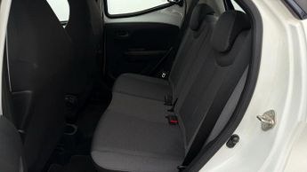 Toyota AYGO VVT-I X-PLAY X-SHIFT TSS