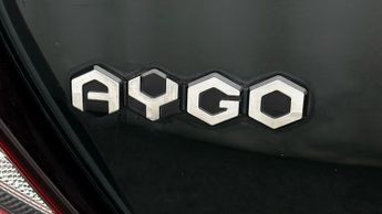 Toyota AYGO VVT-I X-PLAY X-SHIFT TSS