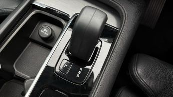 Volvo XC90 B5 AUTHORITIES AWD