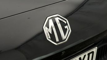 MG MG4 TROPHY
