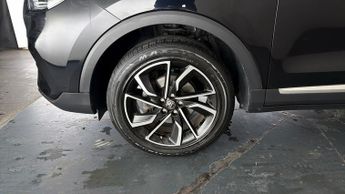MG MG ZS EXCLUSIVE T-GDI