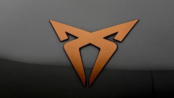 CUPRA Born V1