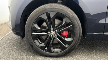 Jaguar F-PACE R-DYNAMIC HSE BLACK