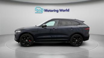 Jaguar F-PACE R-DYNAMIC HSE BLACK