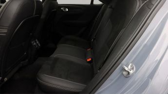 Volvo C40 RECHARGE PRO TWIN AWD