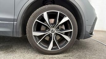Volkswagen Tiguan R-LINE TSI DSG