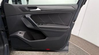 Volkswagen Tiguan R-LINE TSI DSG