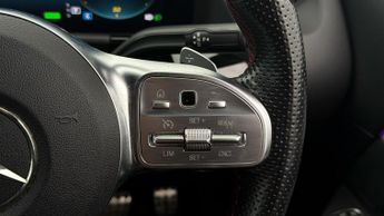 Mercedes-Benz EQA EQA 300 4MATIC AMG LINE PREMIUM PLUS