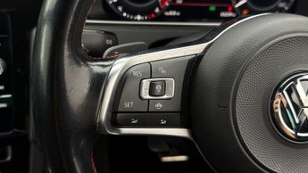 Volkswagen Golf GTI PERFORMANCE TSI DSG