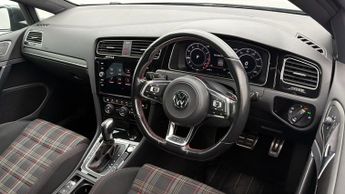 Volkswagen Golf GTI PERFORMANCE TSI DSG