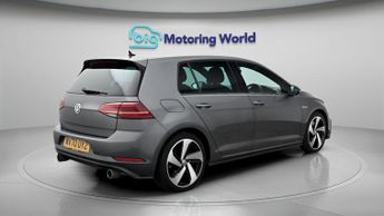 Volkswagen Golf GTI PERFORMANCE TSI DSG