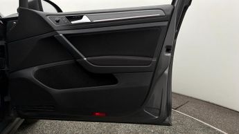Volkswagen Golf GTI PERFORMANCE TSI DSG