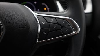 Renault Captur TECHNO E-TECH