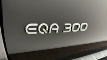Mercedes-Benz EQA EQA 300 4MATIC AMG LINE