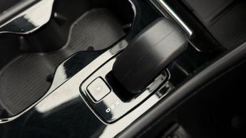Volvo XC40 RECHARGE PLUS