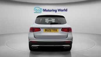 Mercedes-Benz GLC GLC 300 E 4MATIC AMG LINE