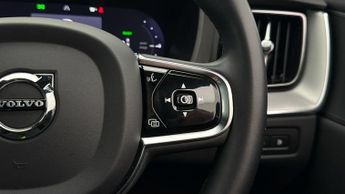 Volvo XC60 RECHARGE T6 R-DESIGN AWD