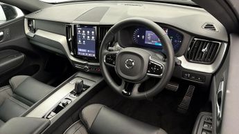 Volvo XC60 RECHARGE T6 R-DESIGN AWD