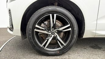 Volvo XC60 RECHARGE T6 R-DESIGN AWD