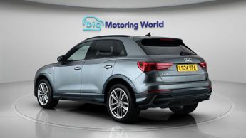 Audi Q3 TFSI E S LINE BLACK EDITION
