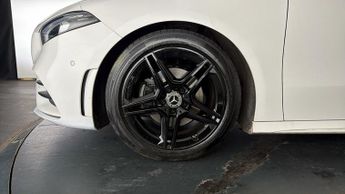 Mercedes-Benz A Class A 180 D AMG LINE EXECUTIVE