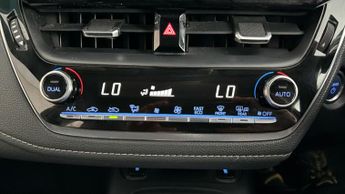 Toyota Corolla ICON TECH