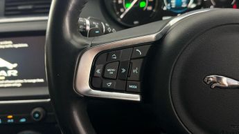 Jaguar E-PACE R-DYNAMIC SE
