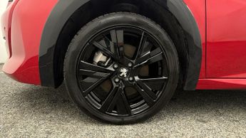 Peugeot E-208 GT