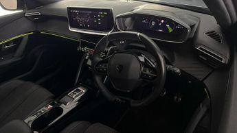 Peugeot 2008 PURETECH EAT8 S/S GT
