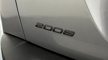Peugeot 2008 PURETECH EAT8 S/S GT