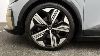 Renault Megane E-Tech ICONIC