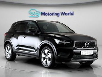 Volvo XC40 T3 MOMENTUM