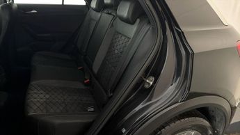 Volkswagen T-Roc R-LINE TSI DSG