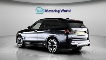 BMW iX3 M SPORT