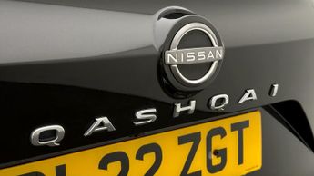 Nissan Qashqai DIG-T ACENTA PREMIUM DCT