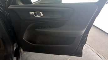 Volvo XC40 RECHARGE TWIN CORE AWD
