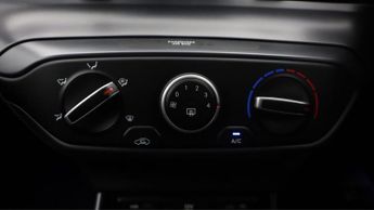 Hyundai BAYON T-GDI SE CONNECT DCT