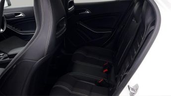 Mercedes-Benz GLA GLA 180 URBAN EDITION