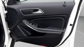 Mercedes-Benz GLA GLA 180 URBAN EDITION